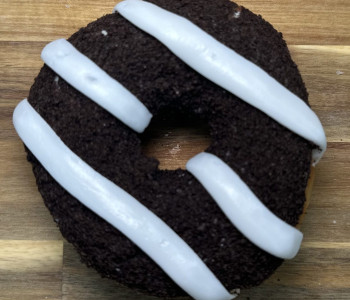 Oreo Vanilla Doughnut Oreo Doughnut
